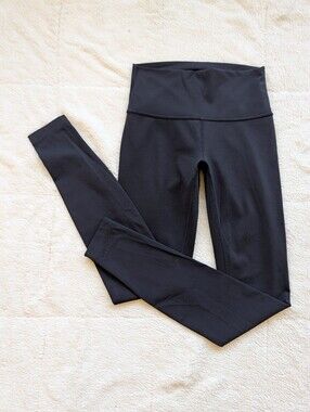 Lululemon Athletica Black Mid Rise Leggings